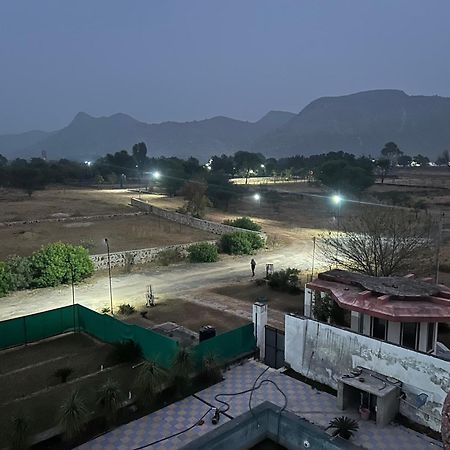 Green Vatika Farm Jaipur Ngoại thất bức ảnh
